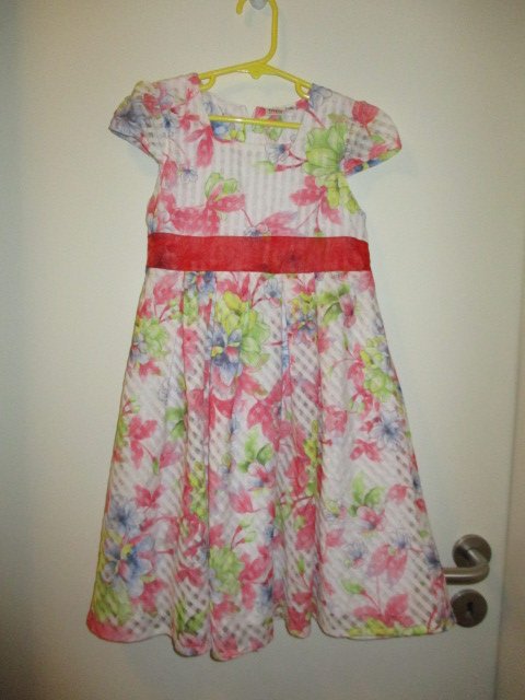 Süßes Kleid festlich mit Blumen Einschulung Gr.116