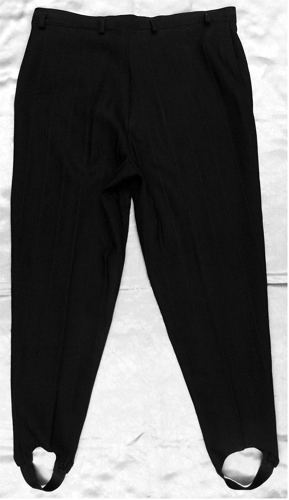 C&A Steghose / Bundfalten-Hose - schwarz mit abgesetzten Längsstreifen - etwa Größe 40