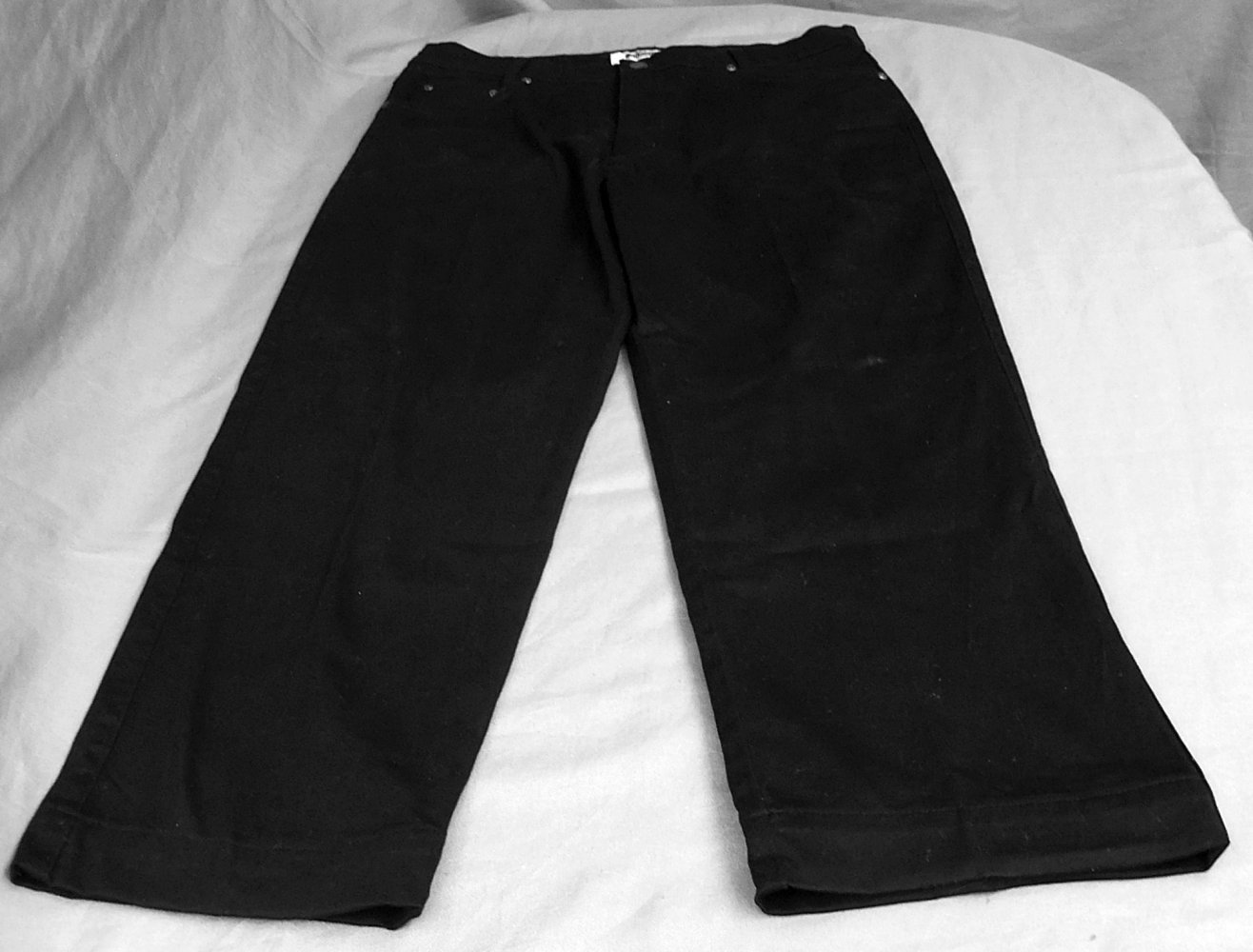 Eine glatte Hose von Stooker - Größe 36 - schwarz wie die Nacht
