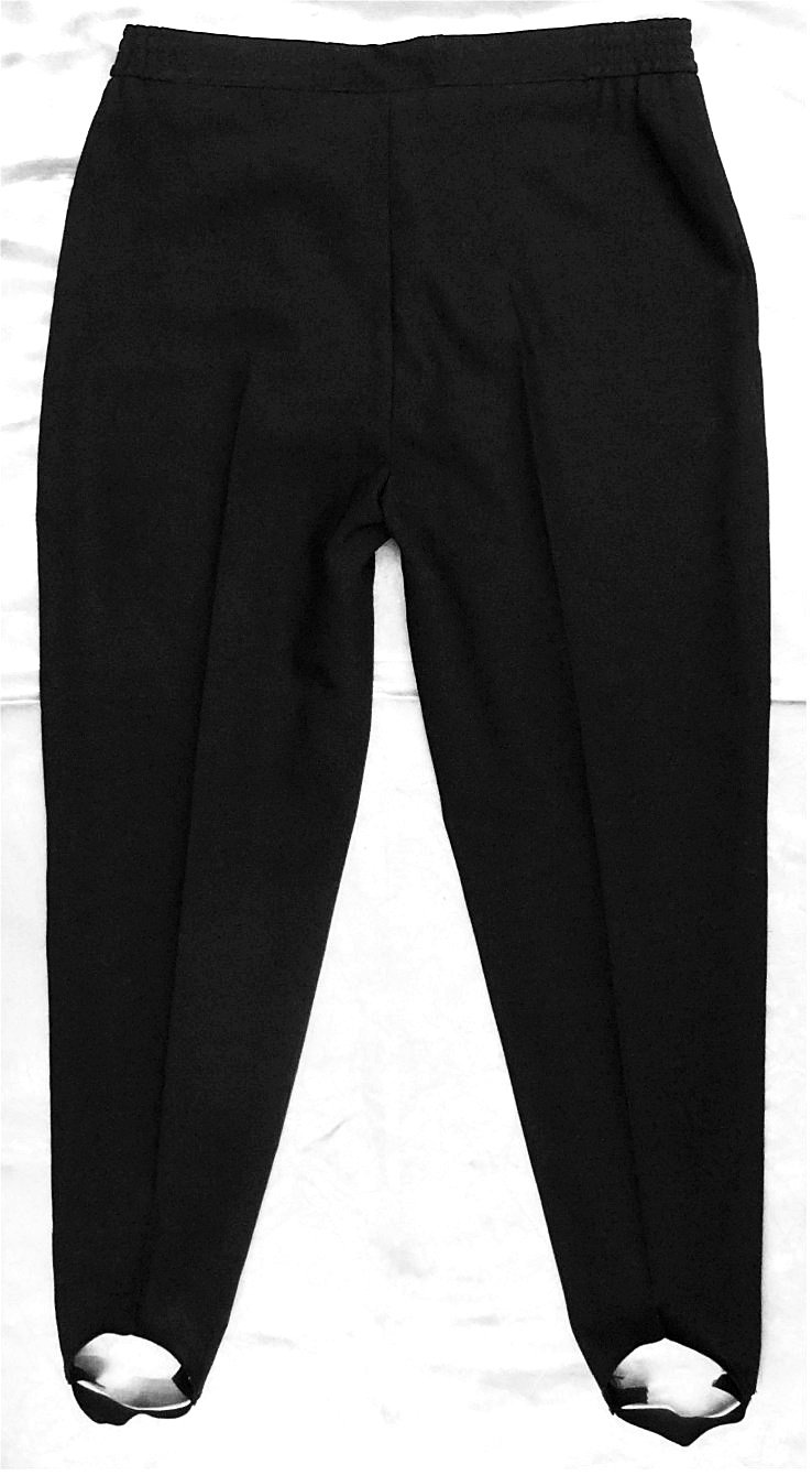 Steghose / Bundfalten-Hose - schwarz - etwa Größe 40