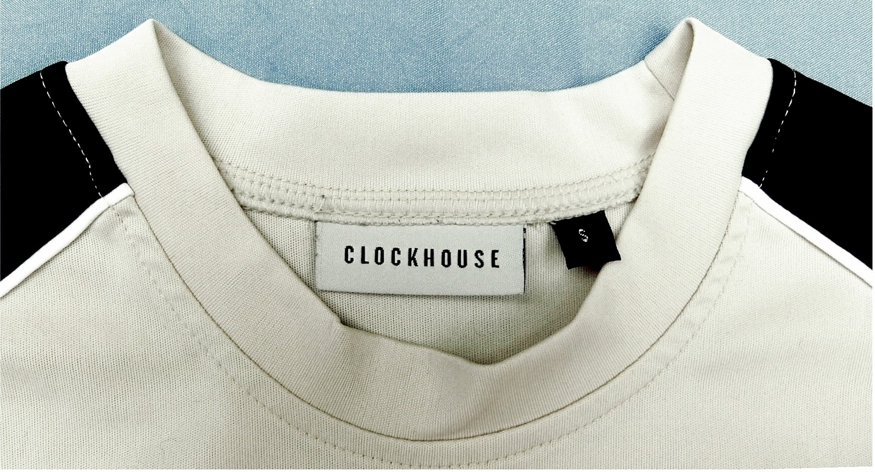 C&A Clockhouse Herren T-Shirt in schwarz / hellsandfarbig - Größe S - Rundhalsausschnitt