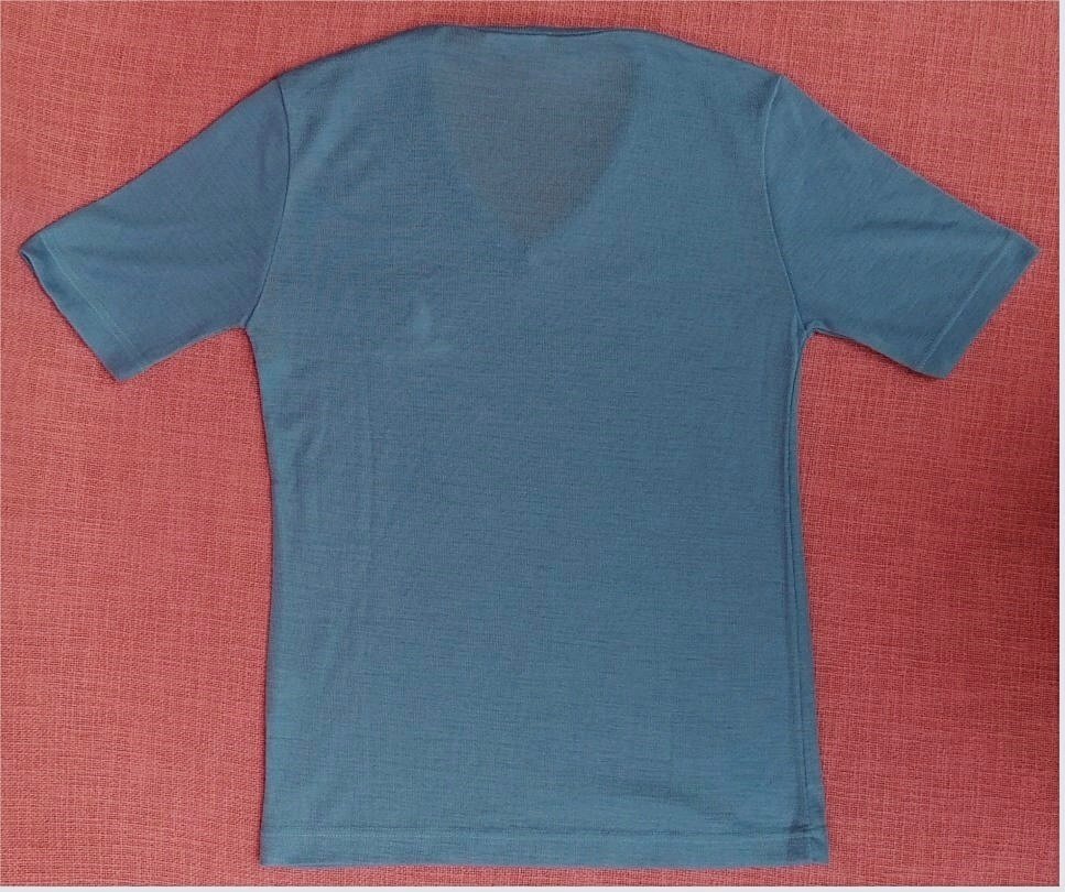 blaues T-Shirt von Cherie exquisit - mit V-Ausschnitt , Schiffchenbild - Gr. 42