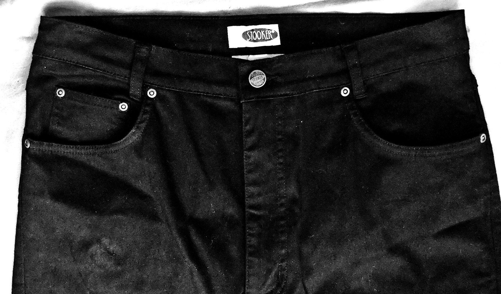 Eine glatte Hose von Stooker - Größe 36 - schwarz wie die Nacht