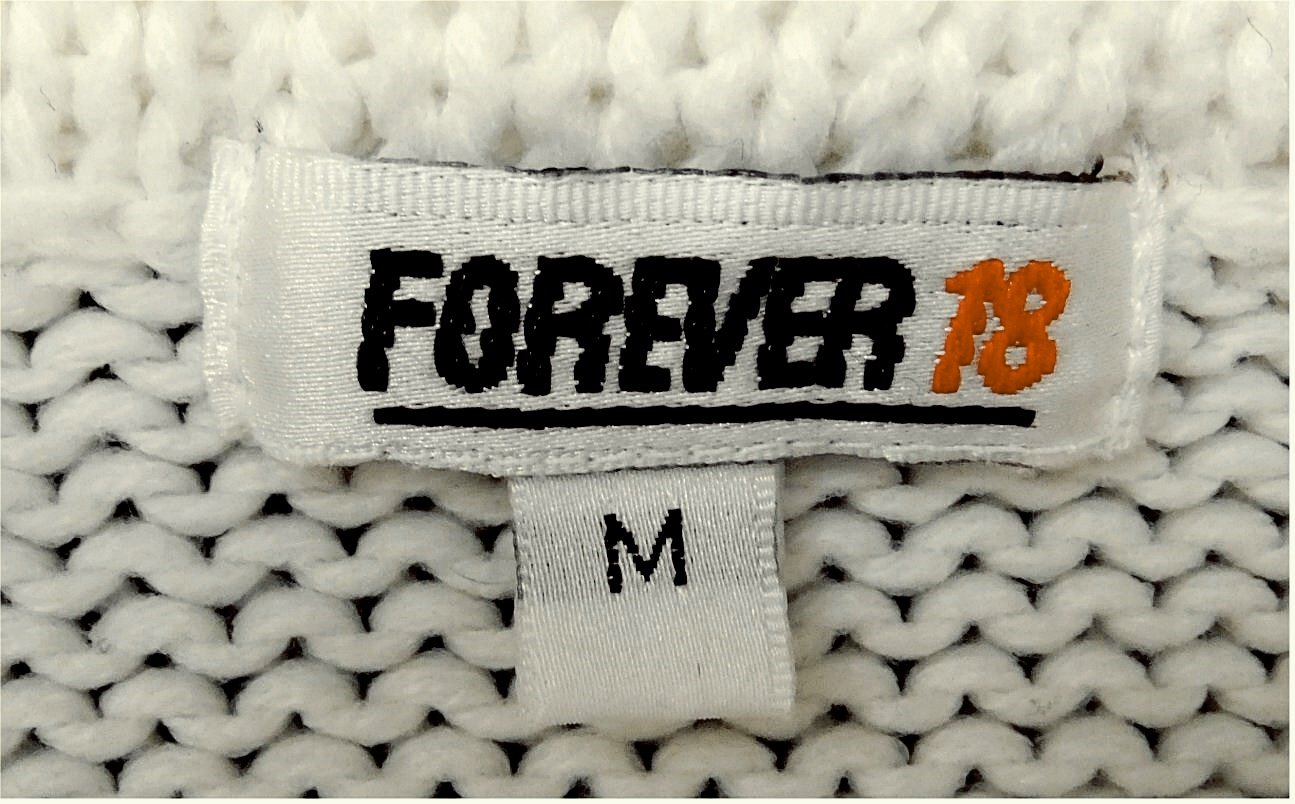 Rollkragen-Pullover mit breiter Halskrause - von Forever 18 - weißlich mit Gelbstich - Gr. M