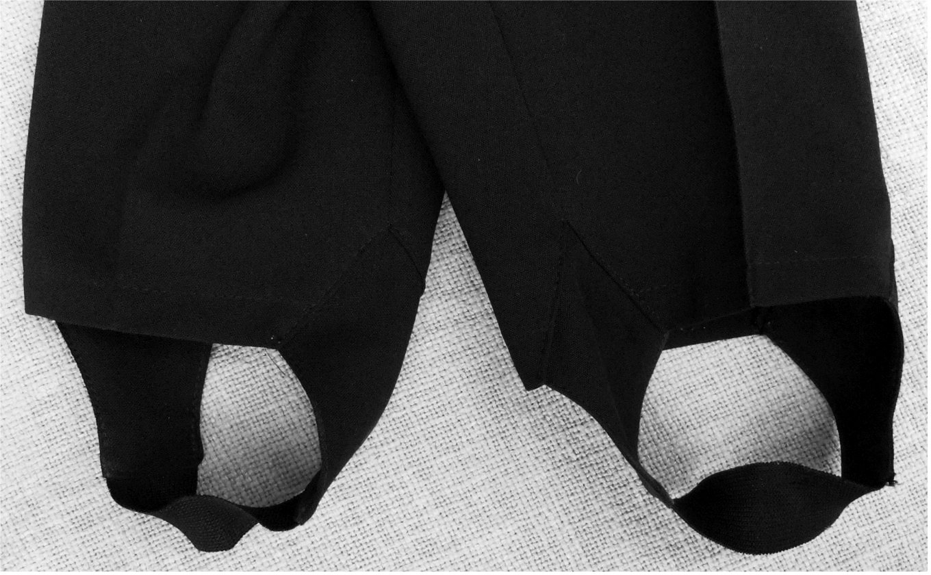 Canda C&A Steghose / Bundfalten-Hose - dunkelblau - etwa Größe 38 