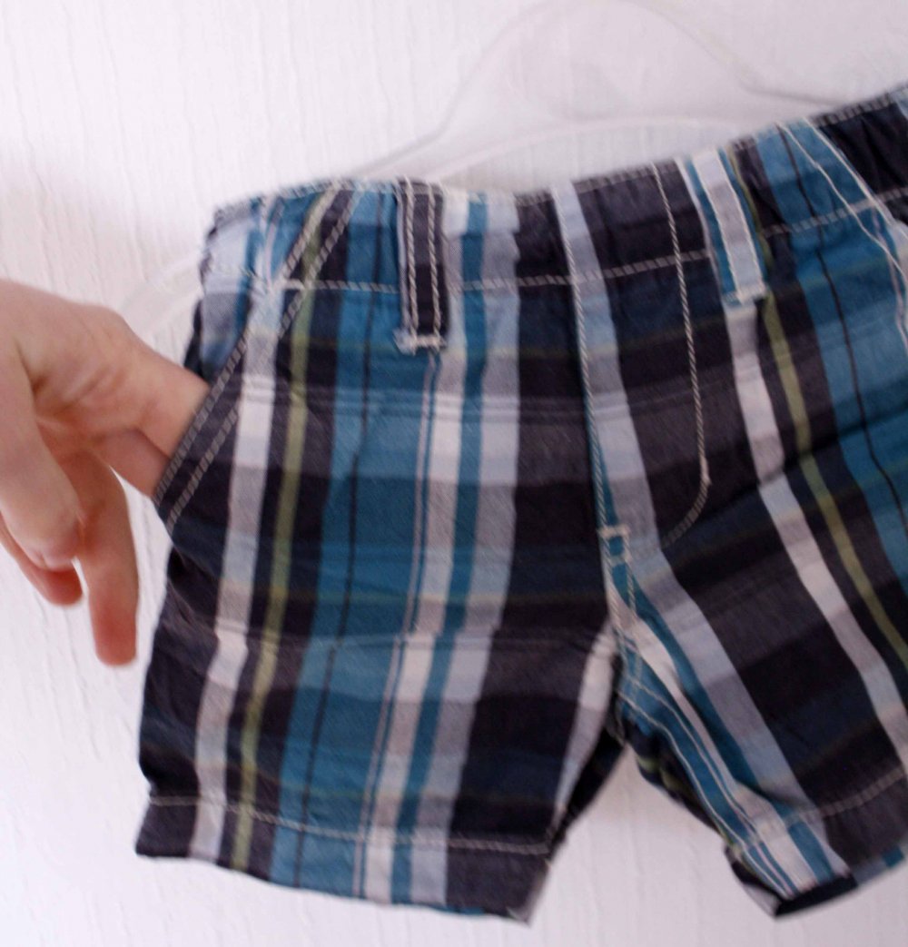 Karierte kurze Hose