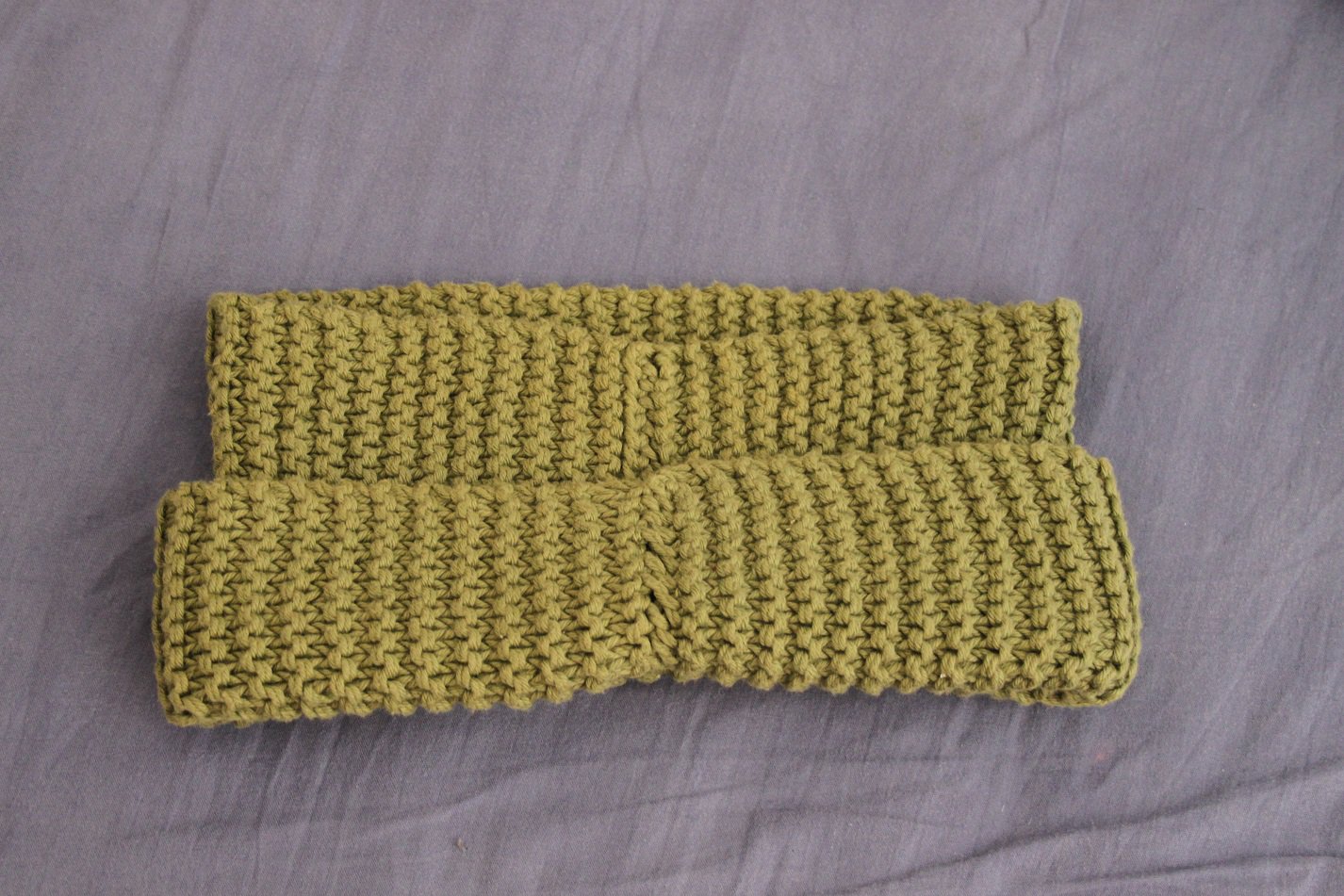 Strickware: Schal/ Kragen/ Stirnband/ Kopfschmuck a la Turban in schönem Grün 