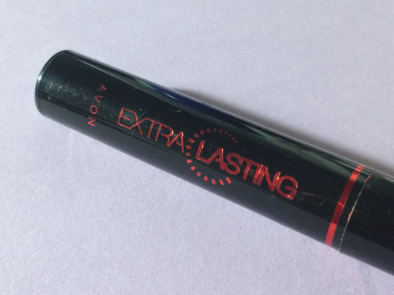 Avon Lippenstift in Knallrot