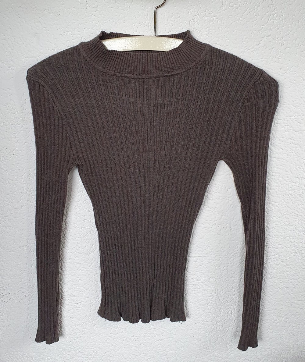Khakifarbenes Langarmshirt von Primark Größe S