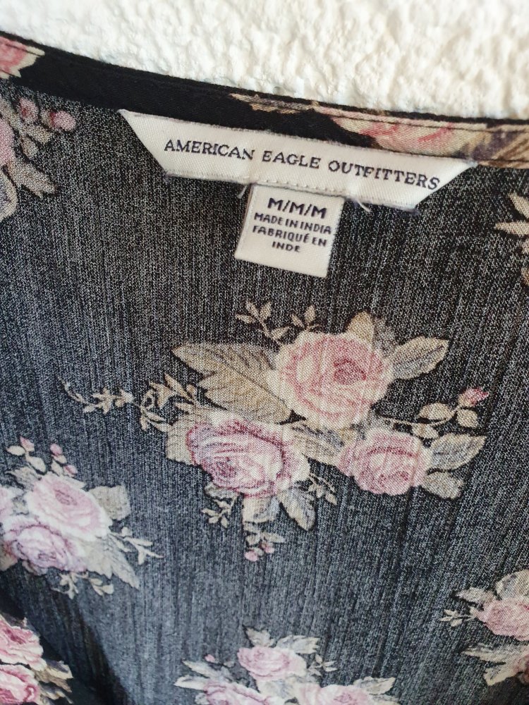 Jumpsuit mit Blumen von American Eagle Outfitters Größe S/M