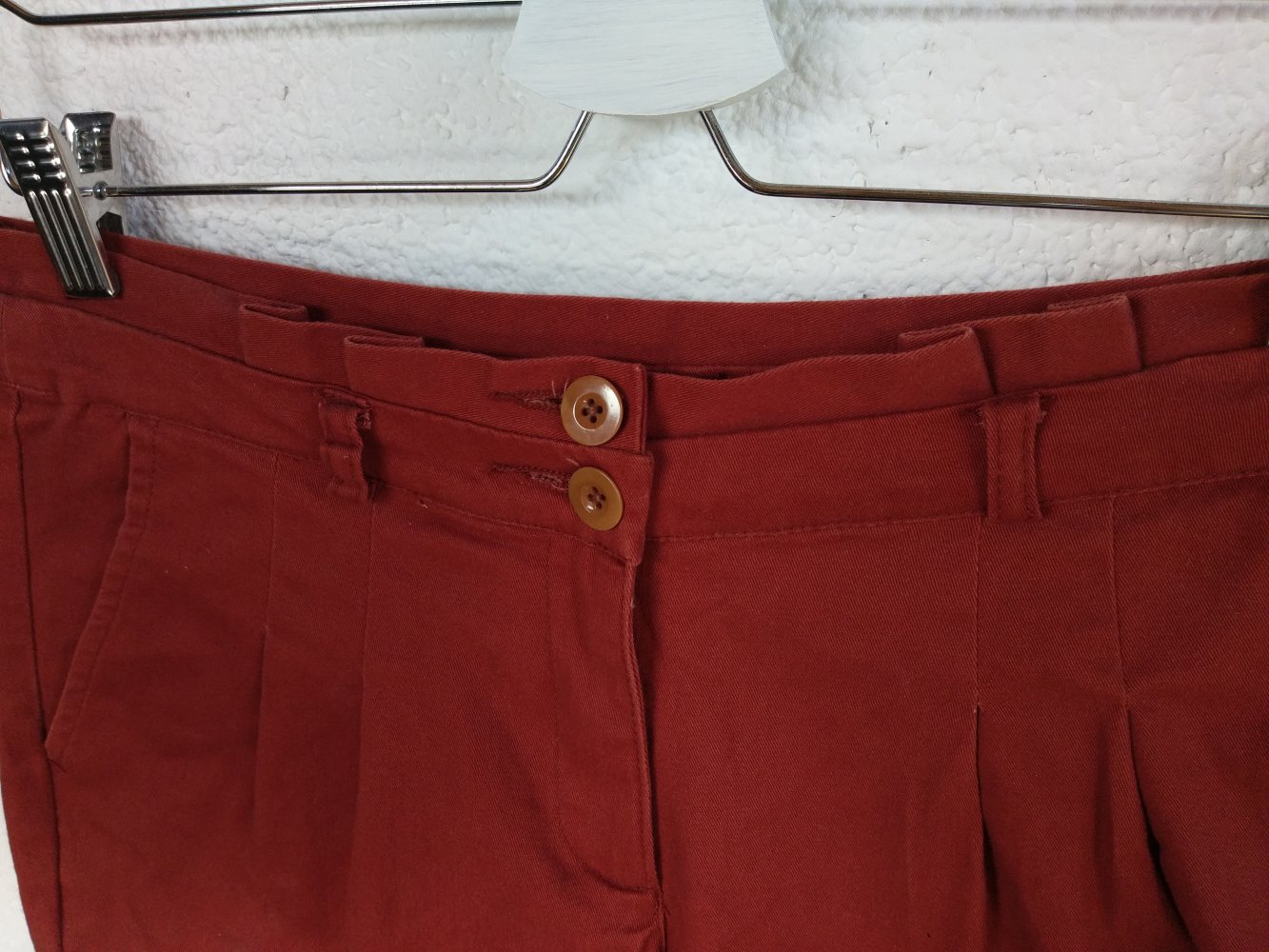 Rotbraune Shorts von Amisu Größe 34