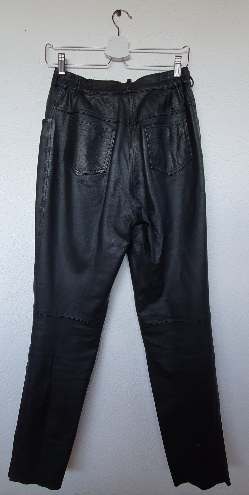 Schwarze Lederhose Größe 38