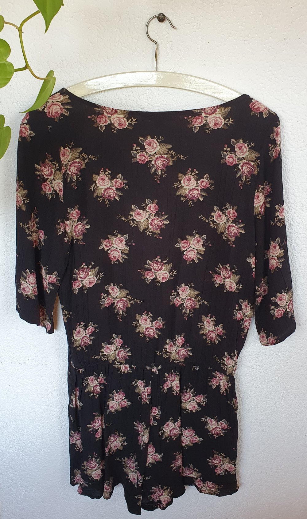 Jumpsuit mit Blumen von American Eagle Outfitters Größe S/M