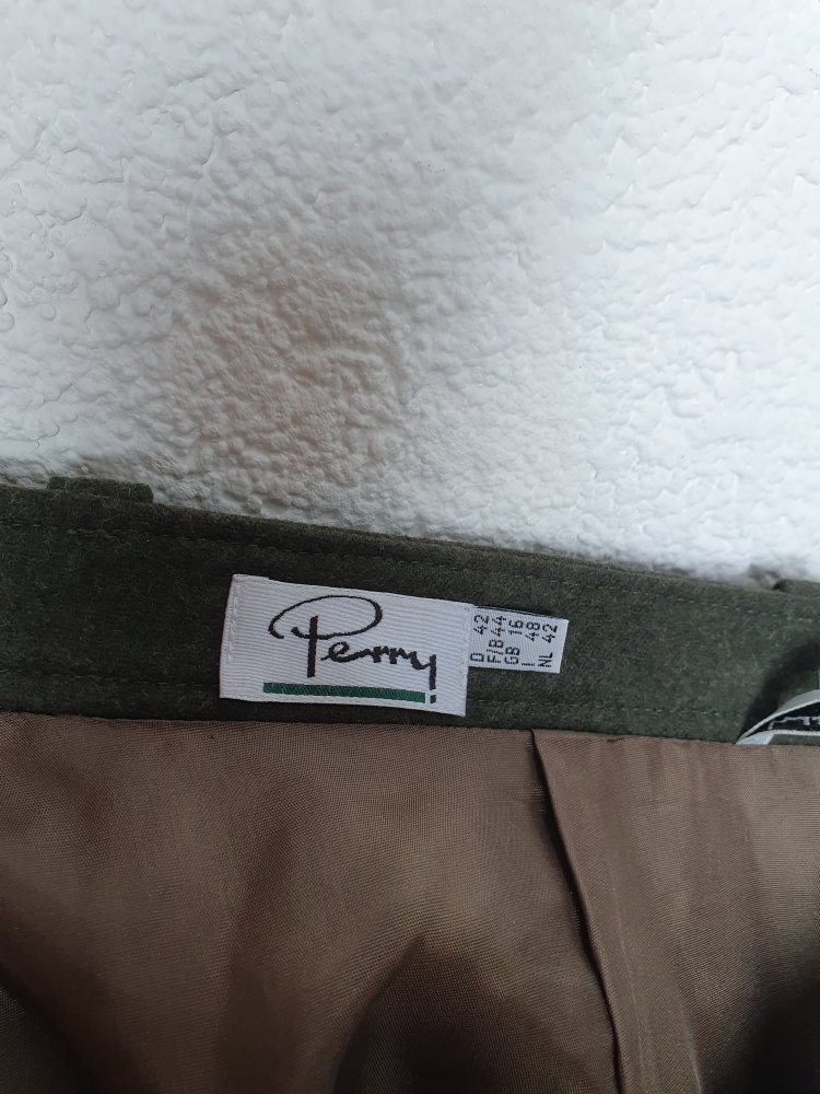Grüne Trachtenfilzhose 7/8-Hose von Perry Größe 42