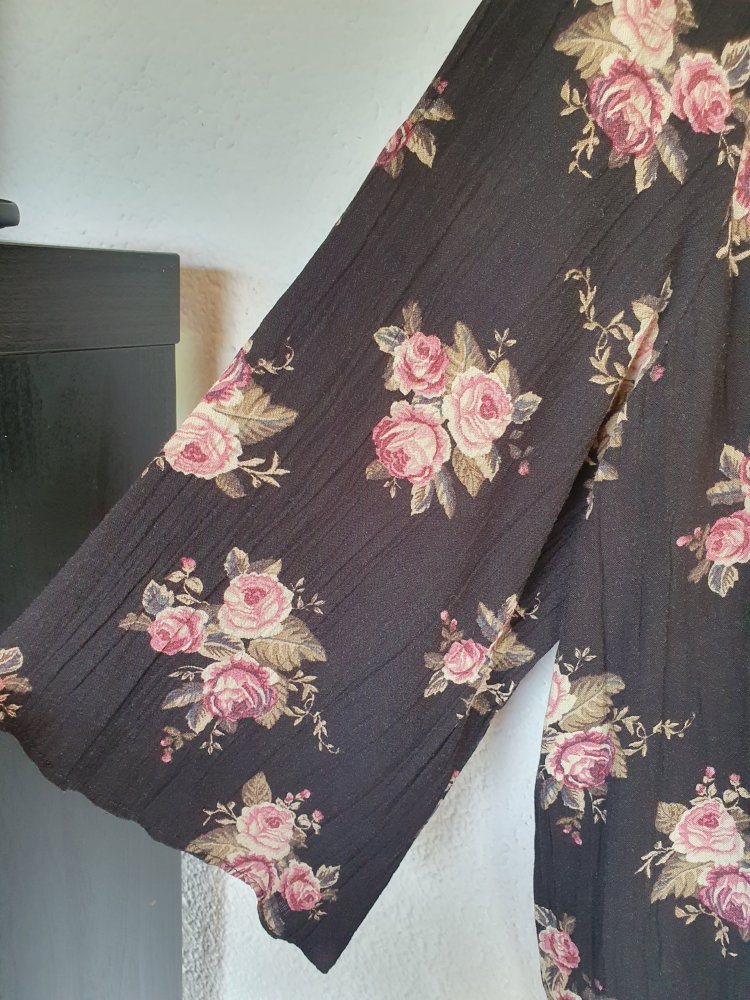 Jumpsuit mit Blumen von American Eagle Outfitters Größe S/M