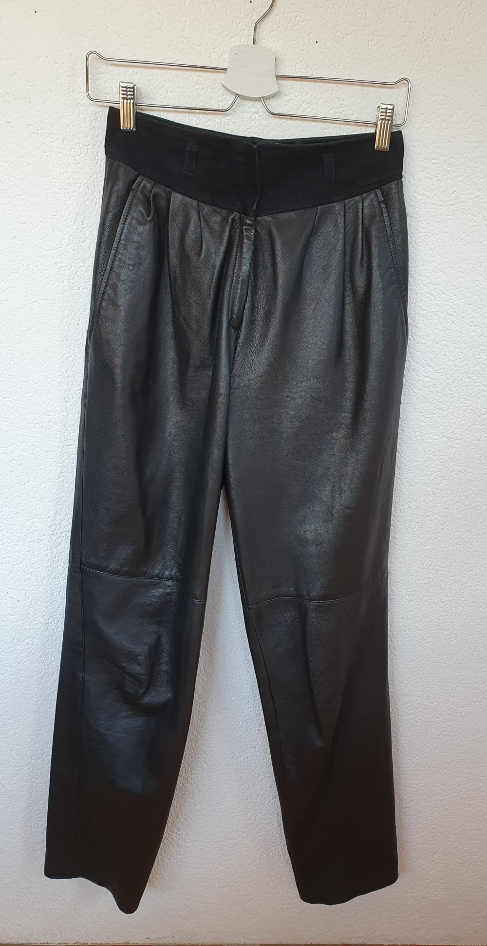 Schwarze Lederhose Größe 38