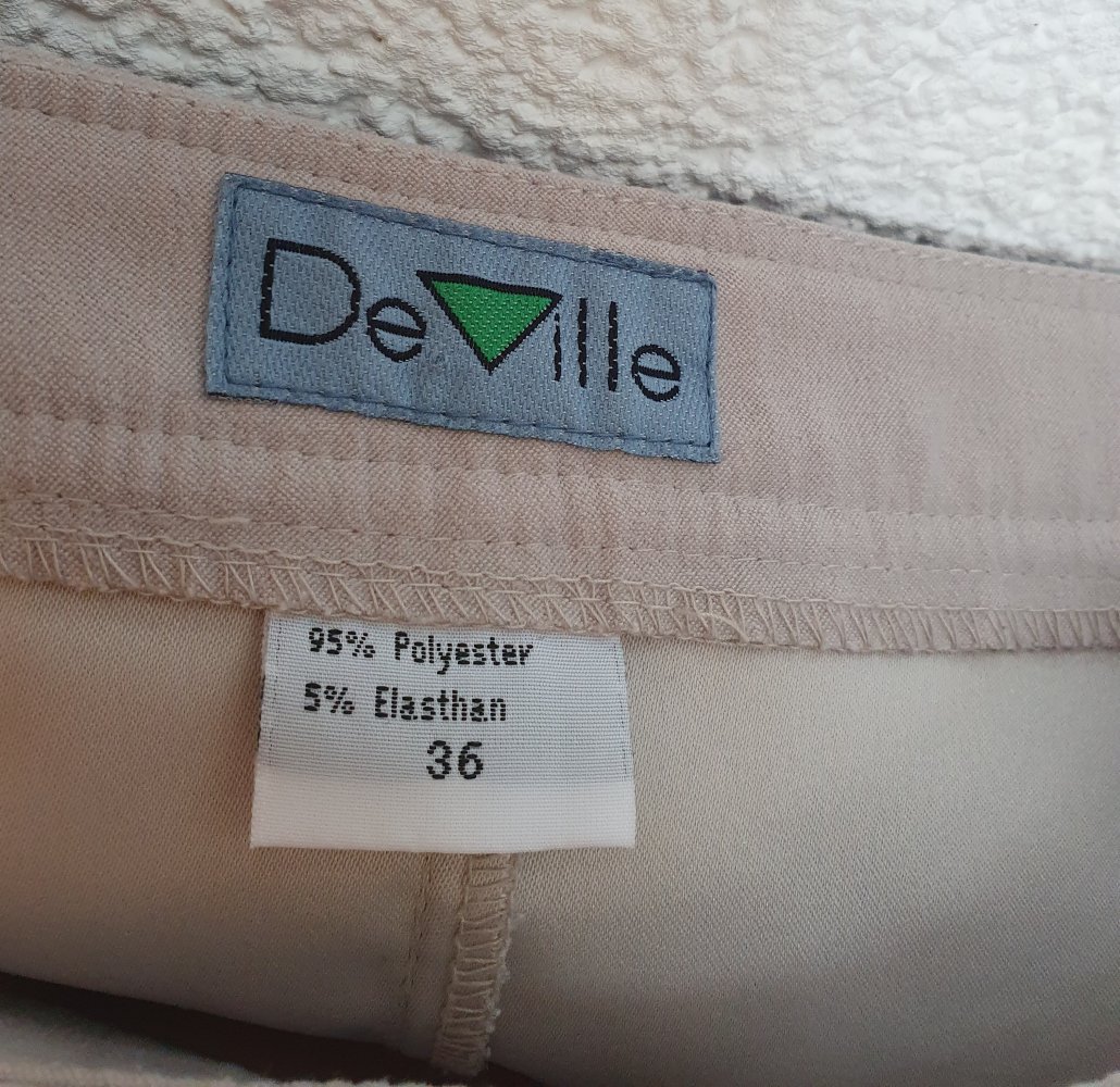 Grauer Rock von DeVille Größe 36