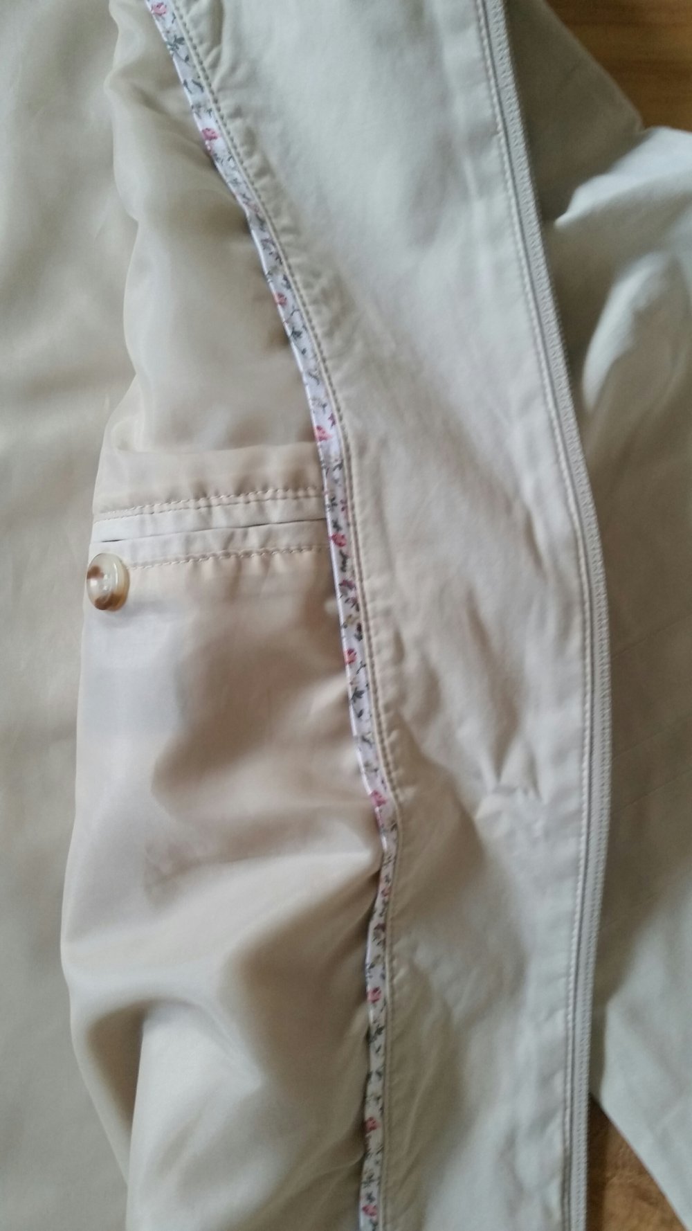 Jacke Freizeit Wandern Trekking Gr. 36 helles beige Montego 