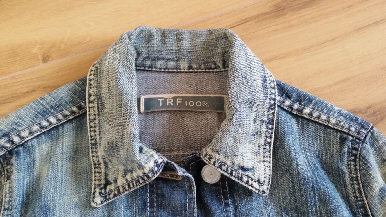 Jeans Jacke Zara TRF figurbetont Gr. M 