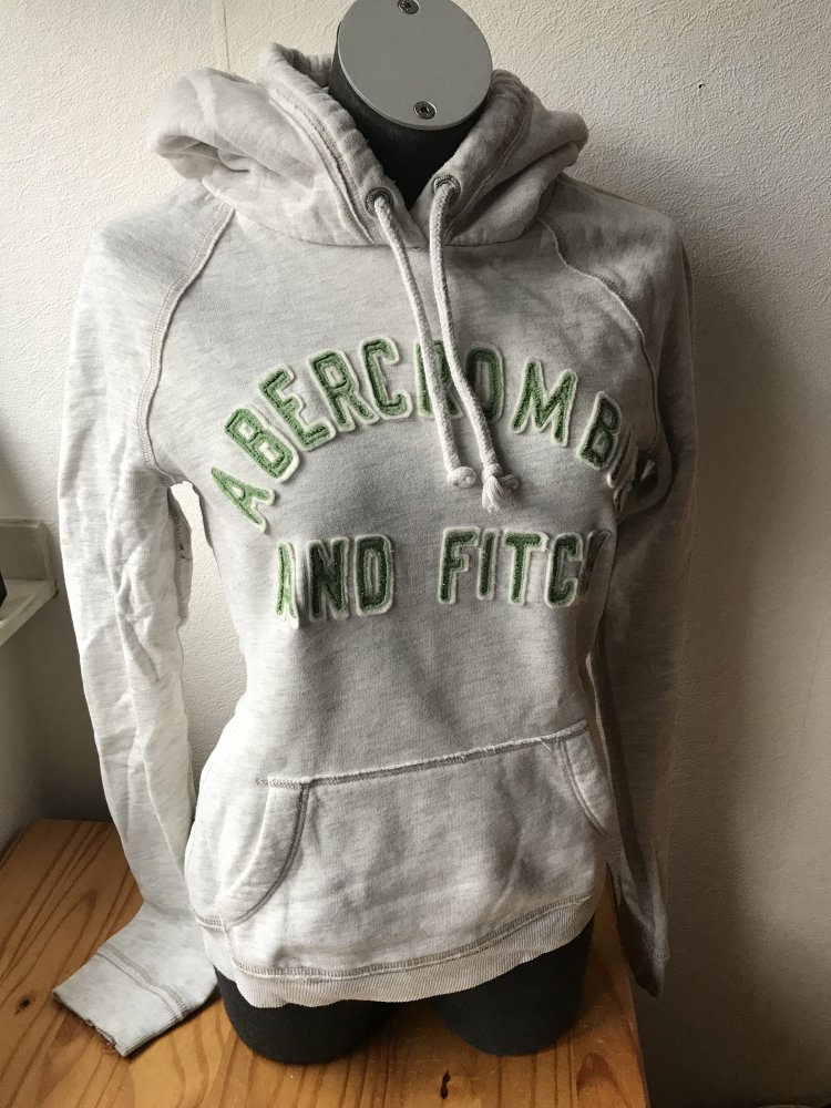 Hellgrau melierter Kapuzenpulli von Abercrombie 
