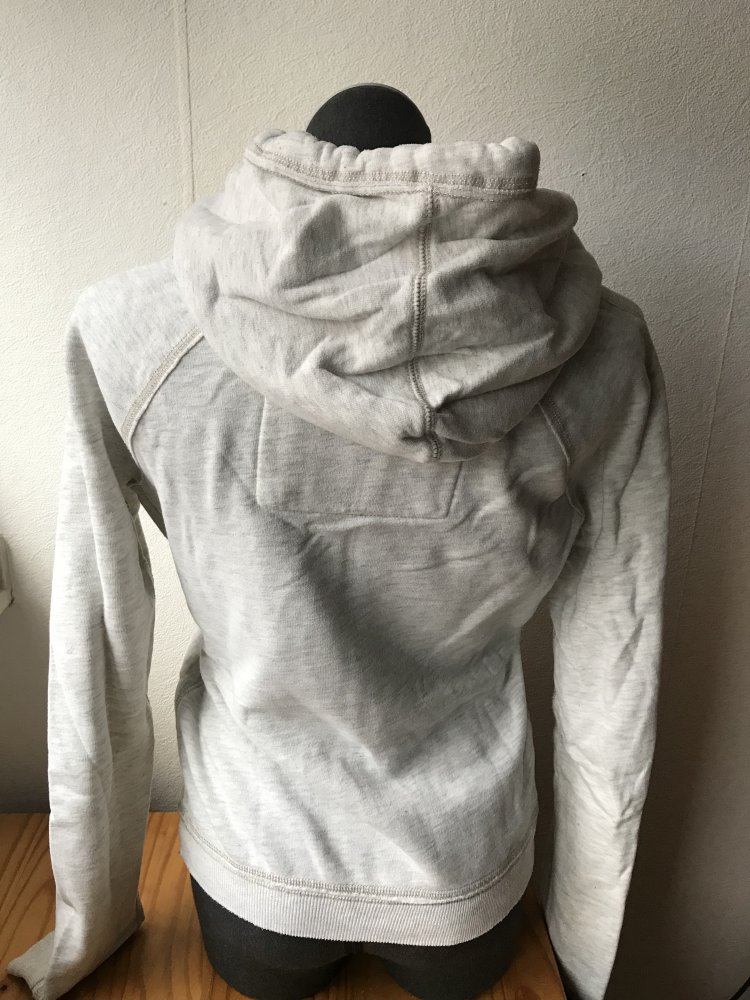 Hellgrau melierter Kapuzenpulli von Abercrombie 