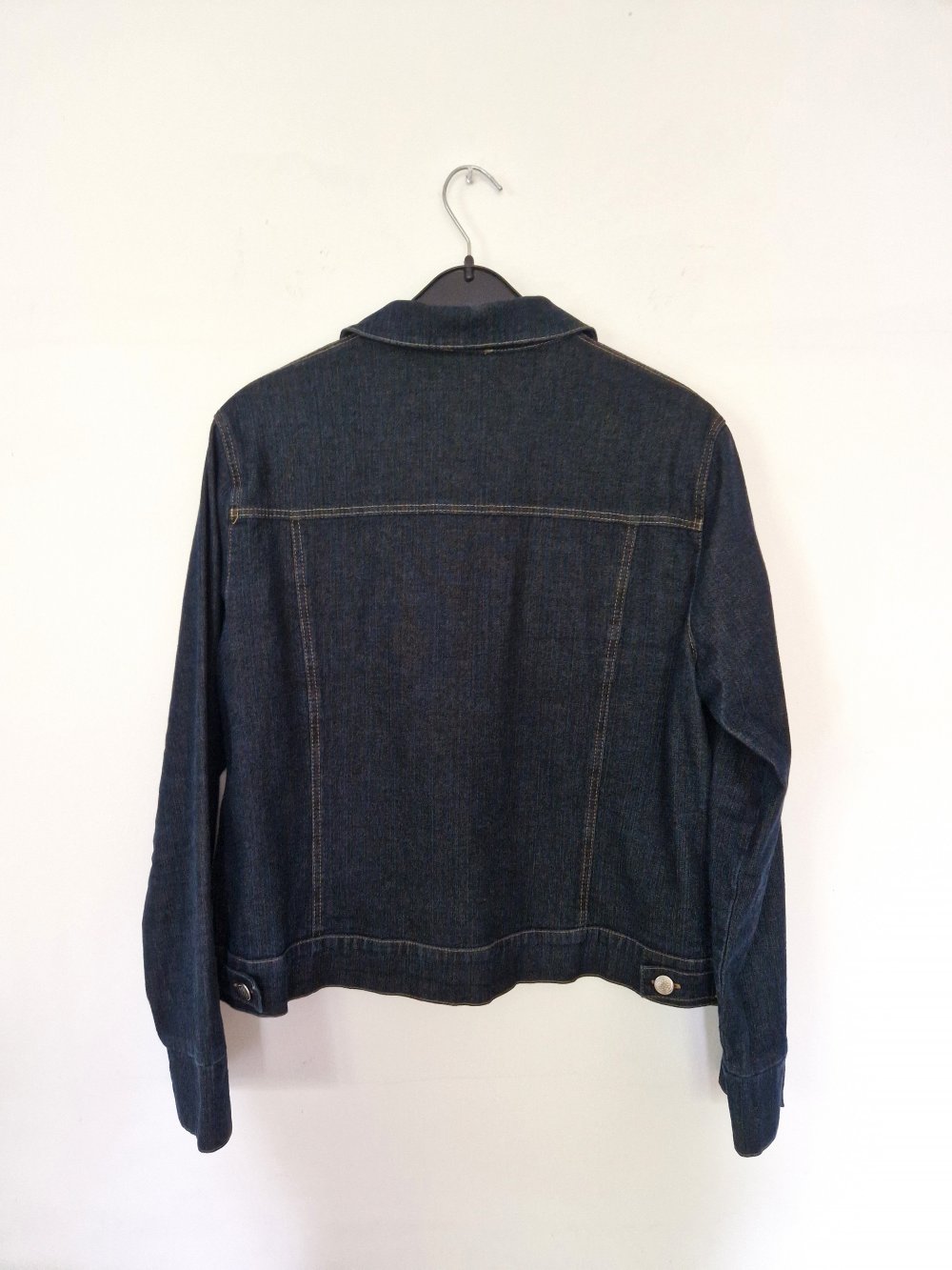 Neuwertige Jeansjacke von Only Gr. 42