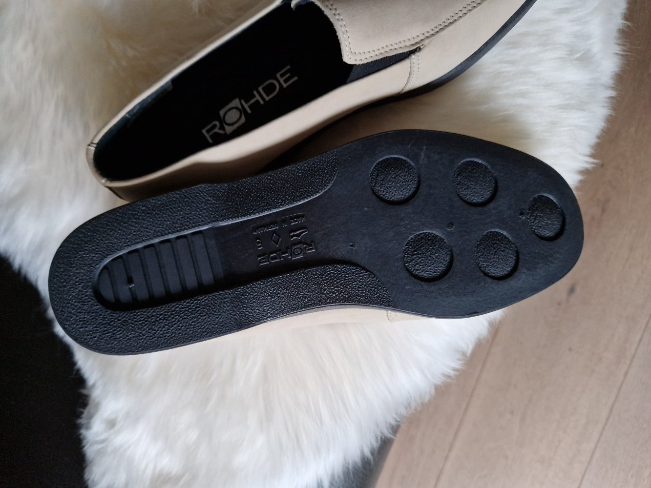 Neue Slipper, Mokassins von Rohde Gr. 5 (Nubukleder)