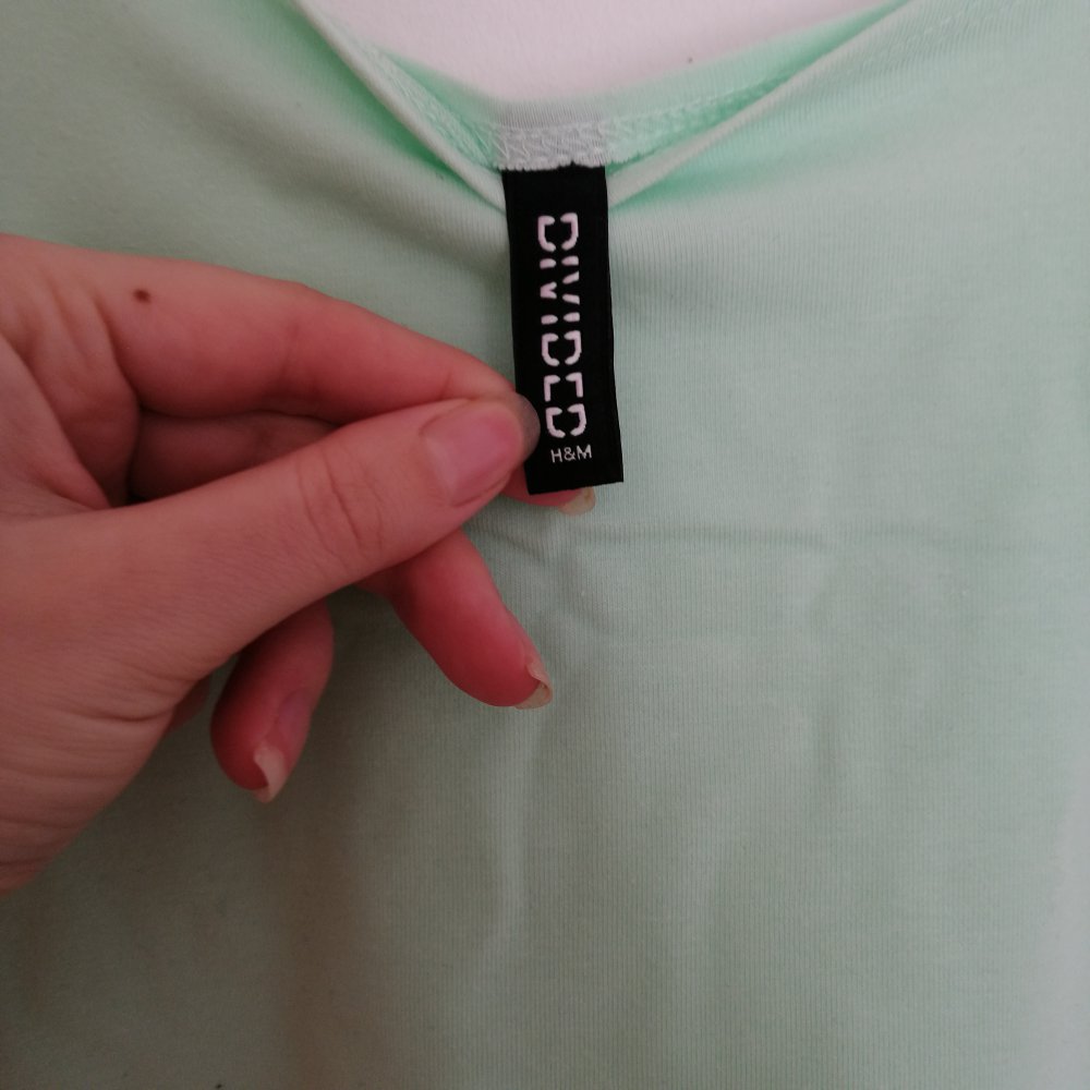 hellgrünes Kleid Frühlings grün