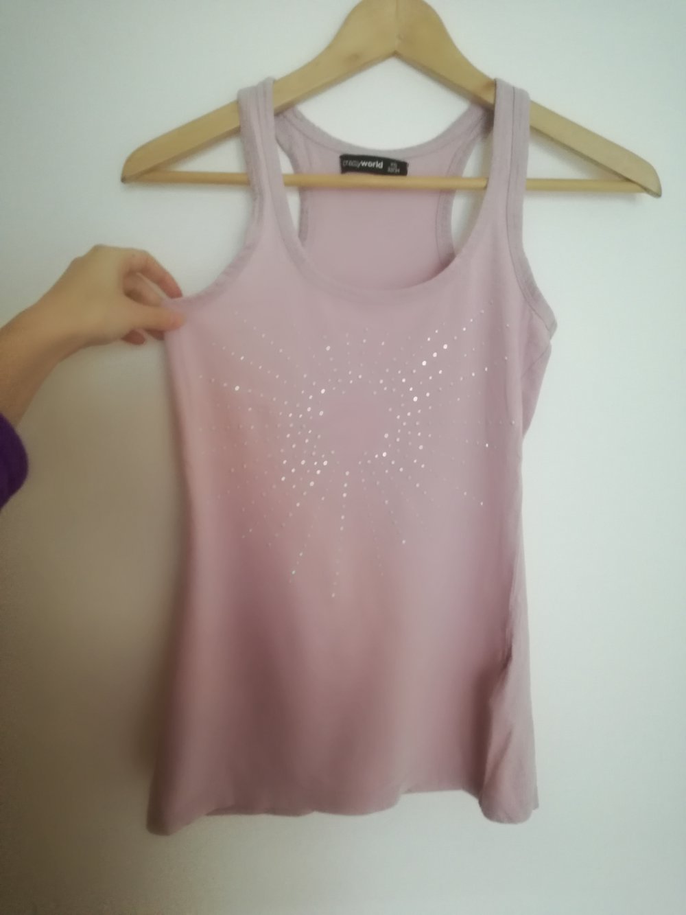Rose farbendes Top mit Glitzersteinen