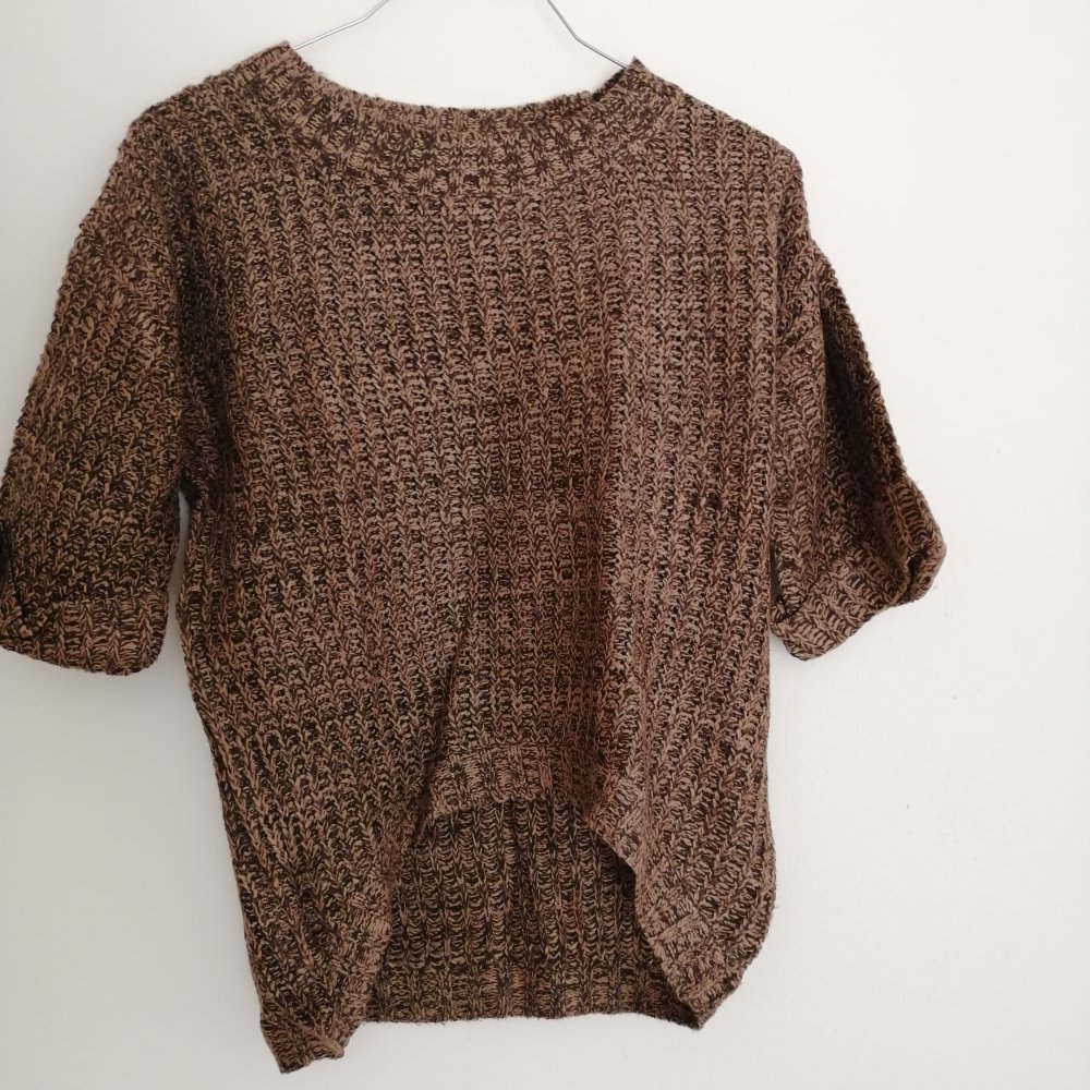 Brauner Kuschel Pullover gestricktes Muster 