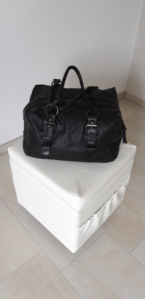 Große Tasche