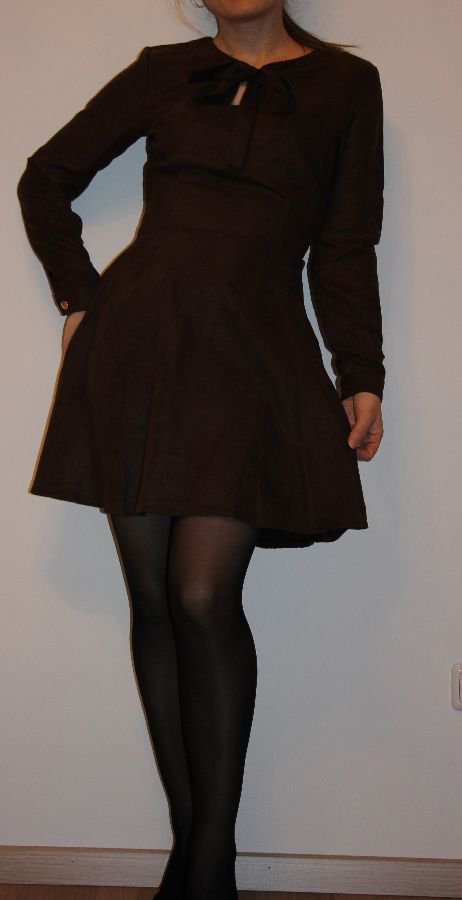 Braun Kleid
