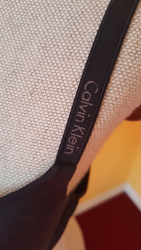 Schwarzer Push Up BH von Calvin Klein 36C