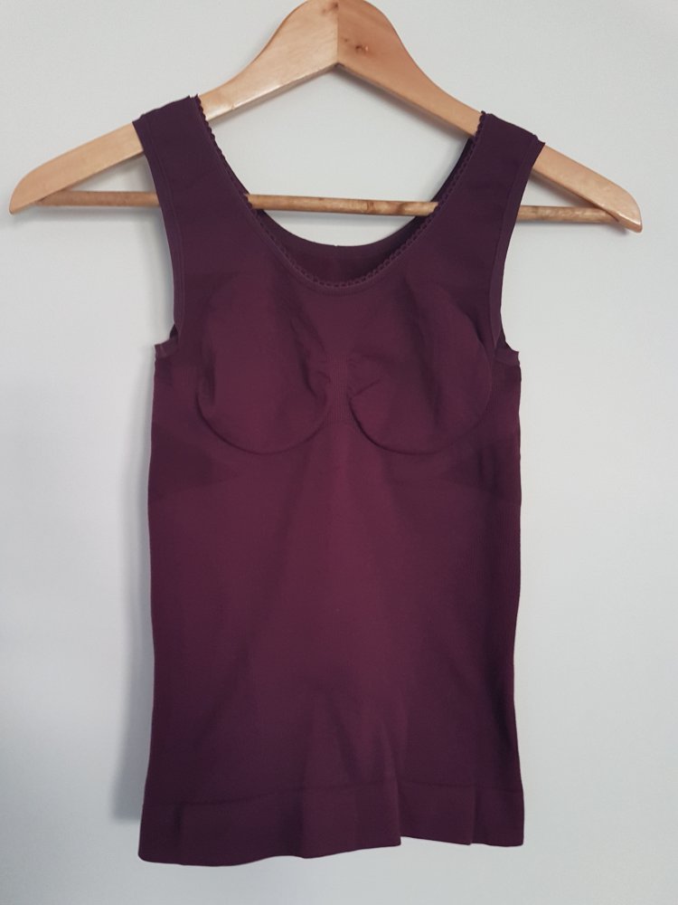 Formendes Top dunkel beere Jolinesse M