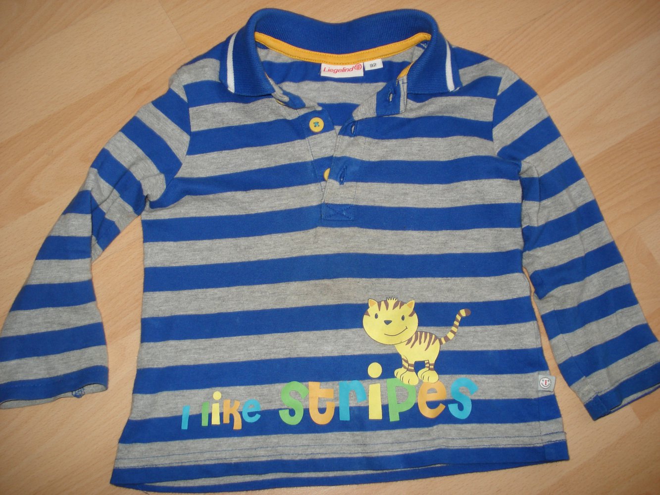 gestreiftes langärmliges Polo-Shirt Katze