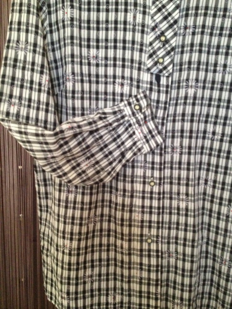 Bluse, Damenbluse Gr. 44, neuwertig