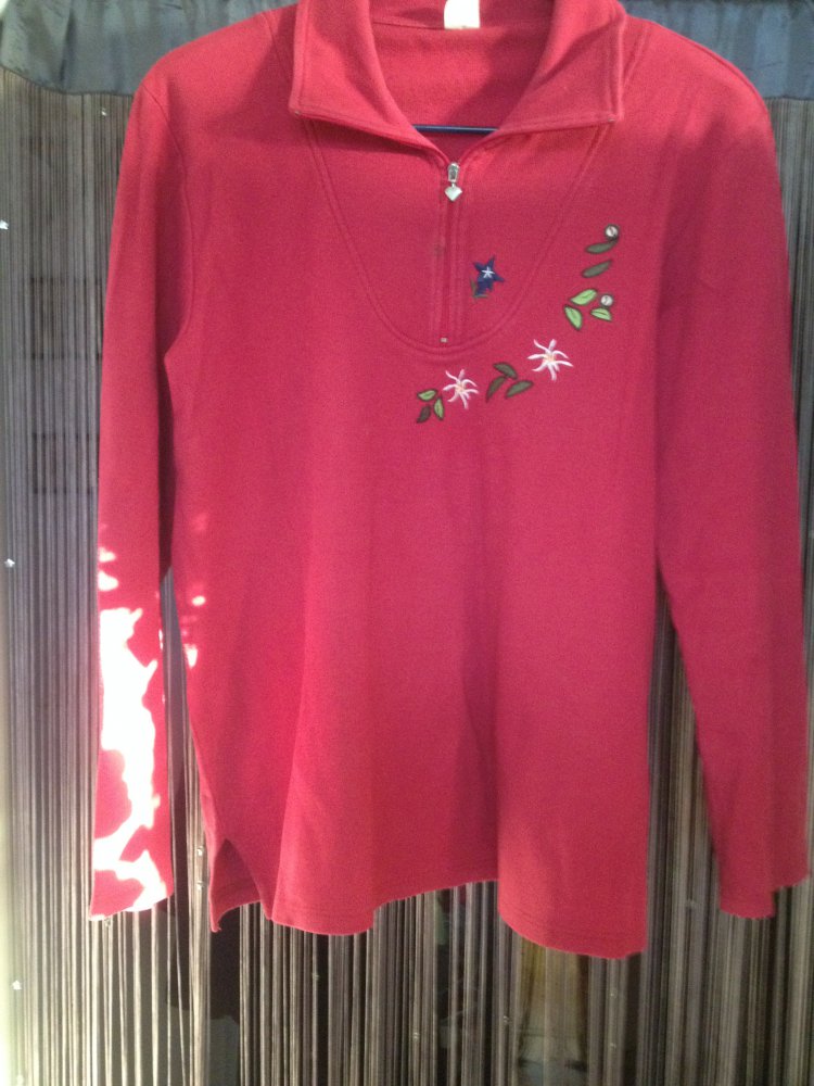 Langärmliges Shirt Gr. 42, rot, Stickerei
