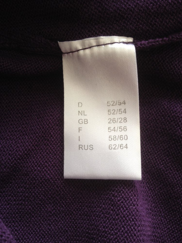 Tunika Gr. 52/54, aubergine-/ beerenfarben, Feinstrick, ungetragen