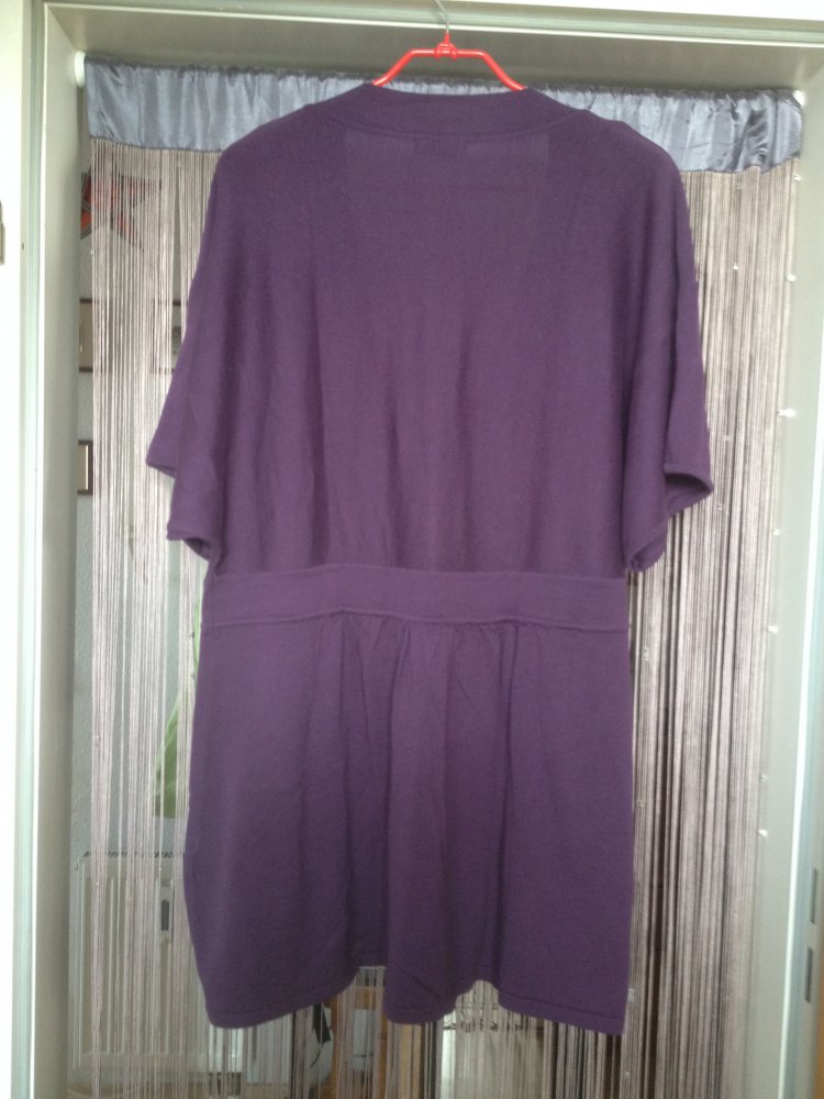 Tunika Gr. 52/54, aubergine-/ beerenfarben, Feinstrick, ungetragen