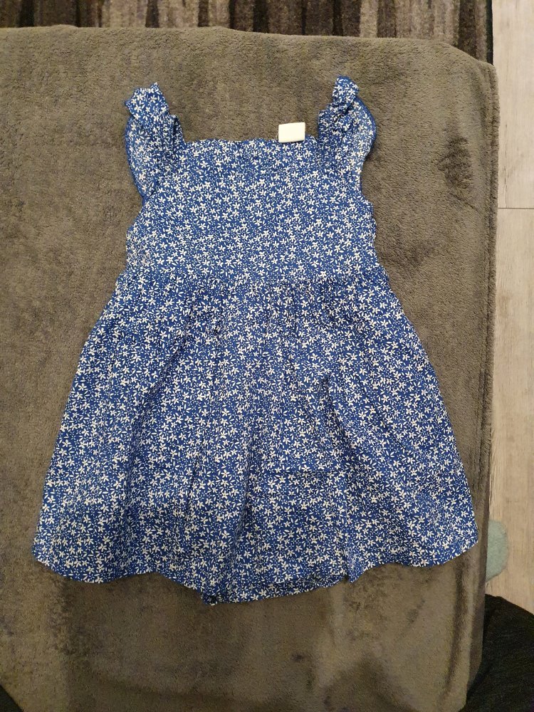 Blau weißes Blümchen Kleid
