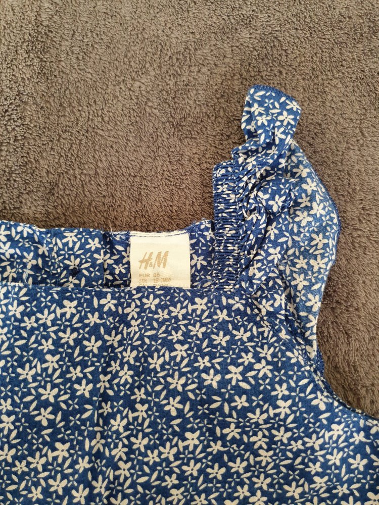 Blau weißes Blümchen Kleid