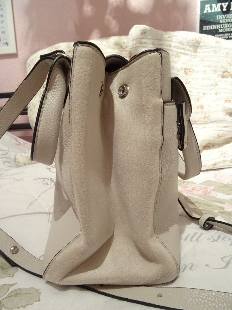 Graue Handtasche / Umhängetasche neuwertig