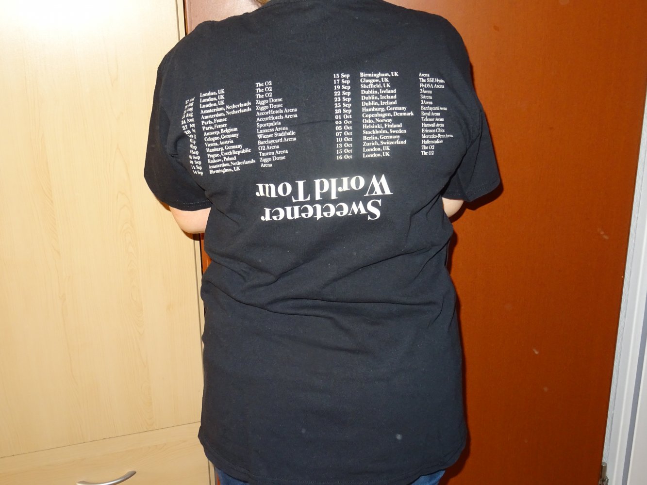 Ariane Grande  Tour Shirt Sweetener World Tour Größe L 