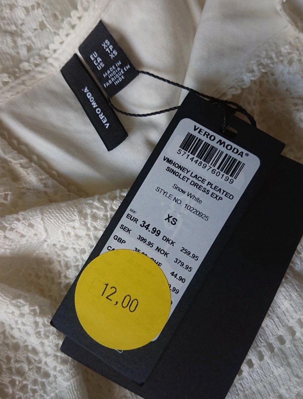 Weißes Kleid