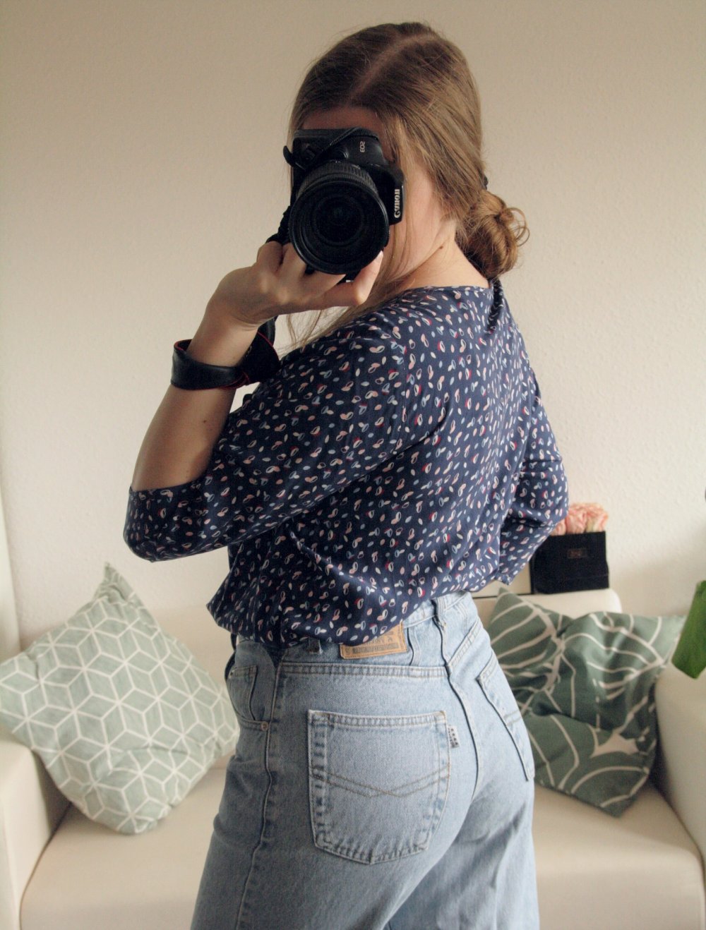 Viskose Bluse mit Schlüssllochausschnitt
