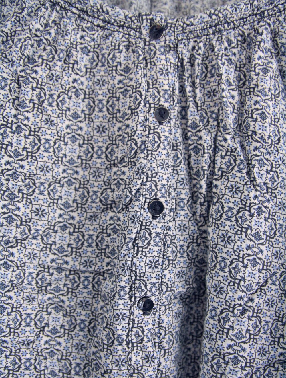 Viskose Bluse mit Millesfleures Muster