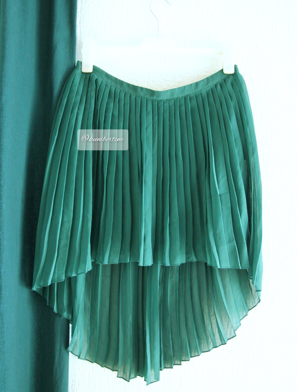 Flaschengrüner Plisseerock Highwaist