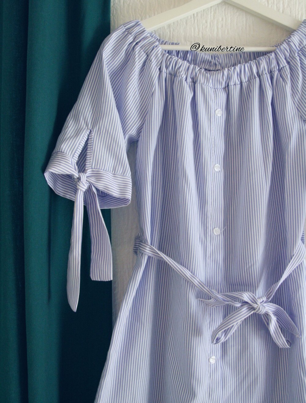 Gestreiftes Hemdkleid Offshoulder