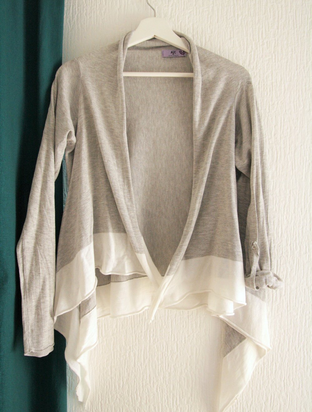 Strickjacke mit Wasserfallkragen