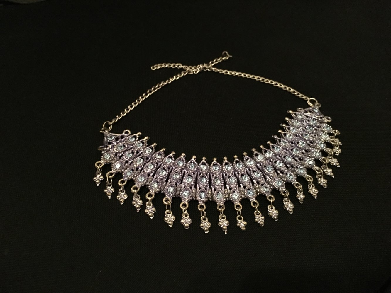 Traditionelle Statementkette 